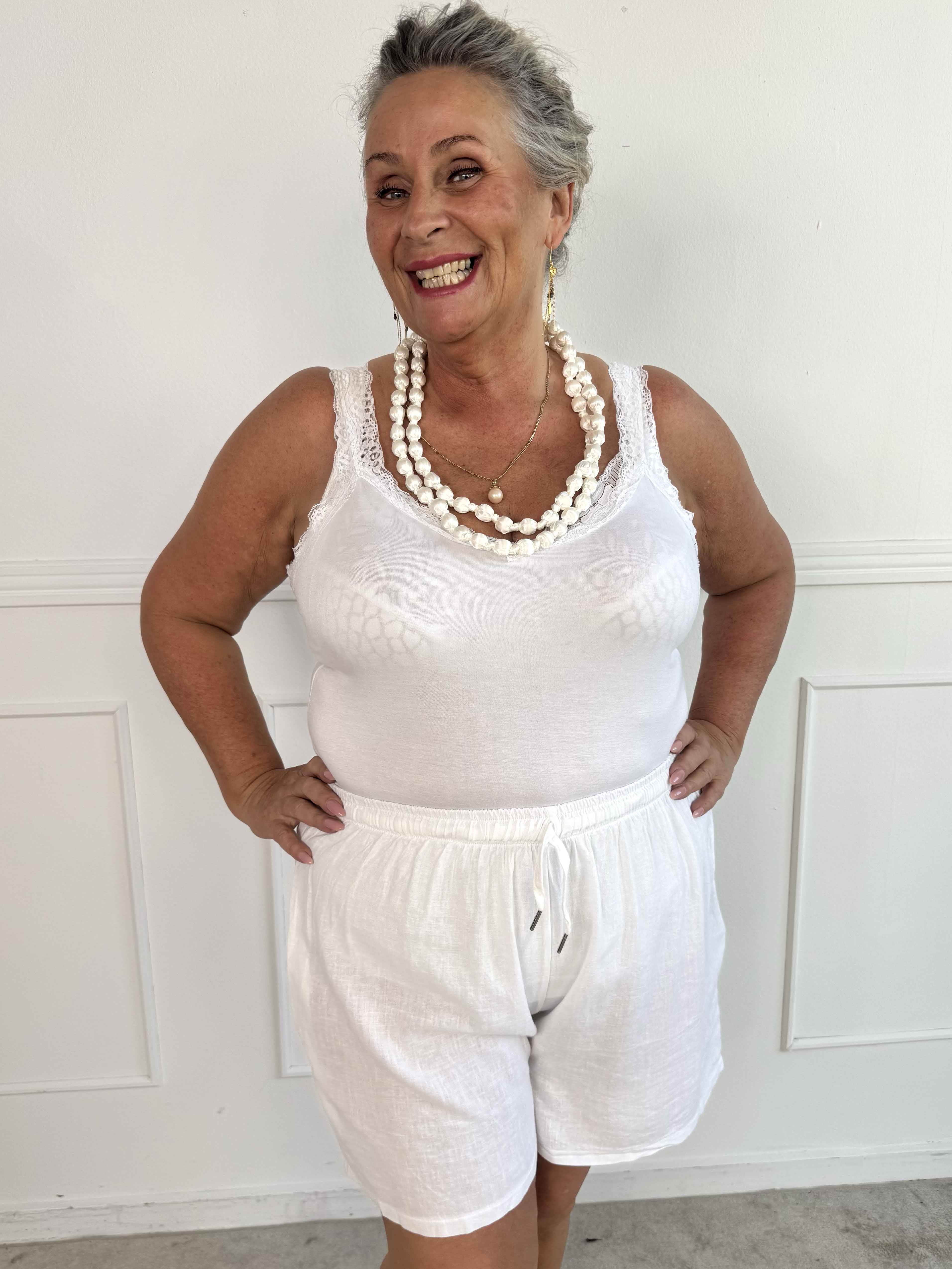 Clara Shorts - Lätta shorts i viskos och linne